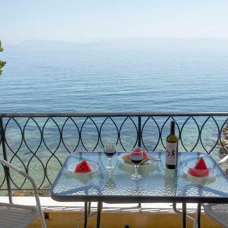 T8 Apartment On The Beach Бенитсес Экстерьер фото