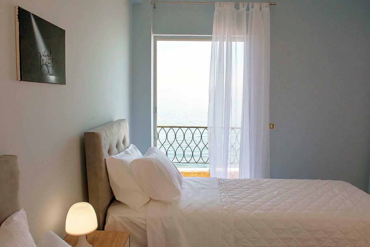 T8 Apartment On The Beach Бенитсес Экстерьер фото